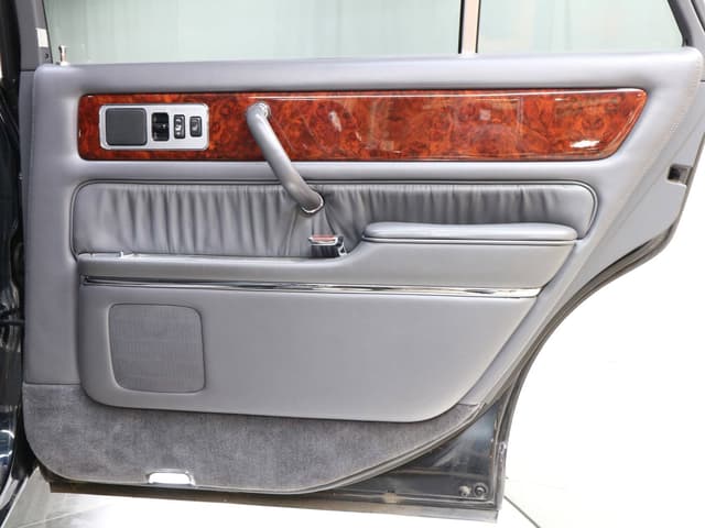 1997 Toyota Century JDM car for sale — photo 23 of 25