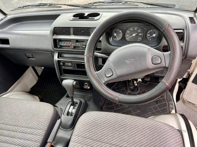 1999 Daihatsu Hijet JDM car for sale — photo 15 of 18