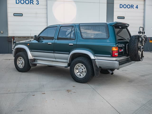1995 Toyota Hilux Surf JDM car for sale — photo 4 of 24