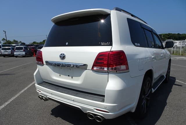 2008 Toyota Land Cruiser JDM car for sale — photo 5 of 25