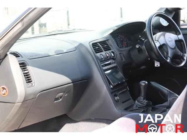 1997 Nissan Skyline JDM car for sale — photo 6 of 11