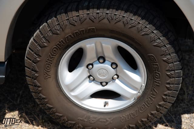 2000 Toyota Land Cruiser JDM car for sale — photo 23 of 25