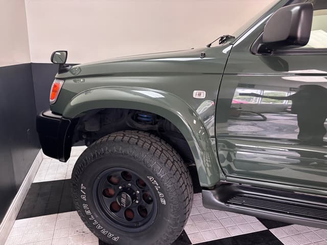 1999 Toyota Hilux Surf JDM car for sale — photo 8 of 24