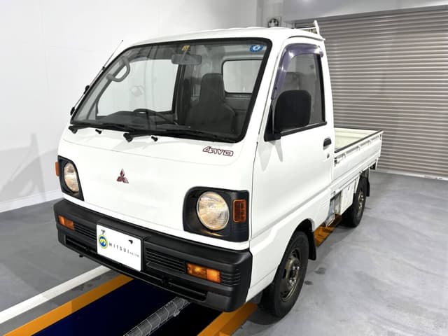 1992 Mitsubishi Minicab JDM car for sale — photo 2 of 10