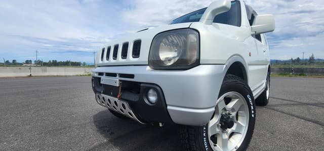 2001 Suzuki Jimny JDM car for sale — photo 11 of 25