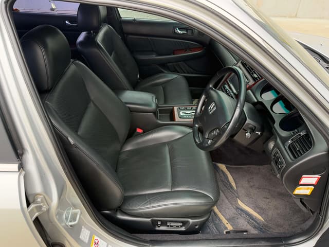 1998 Honda Legend JDM car for sale — photo 16 of 24