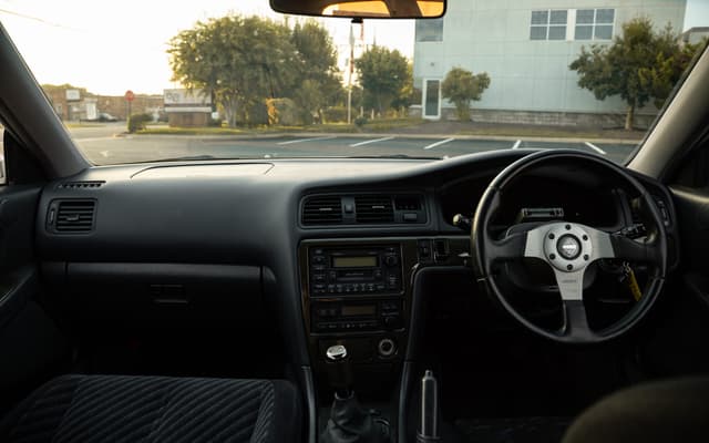 1997 Toyota Chaser JDM car for sale — photo 3 of 5