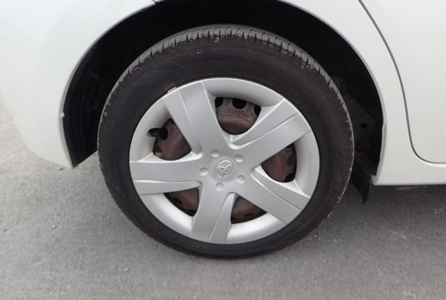 2011 Toyota JDM car for sale — photo 11 of 25