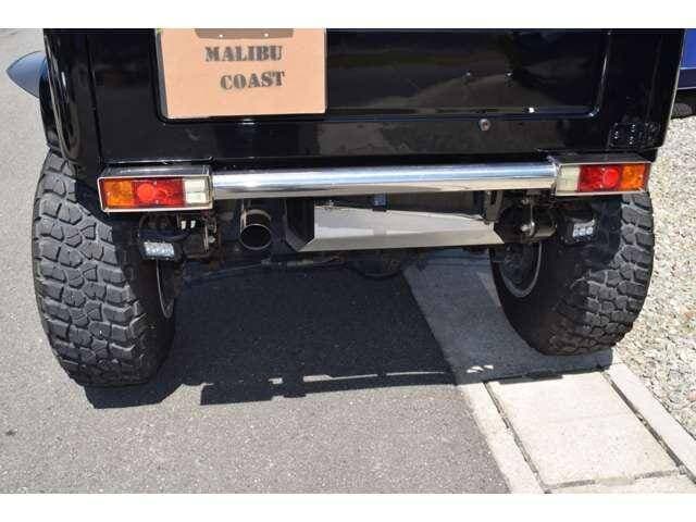 1993 Suzuki Jimny JDM car for sale — photo 13 of 18