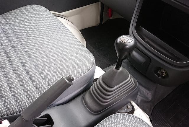 2010 Daihatsu Hijet JDM car for sale — photo 11 of 12