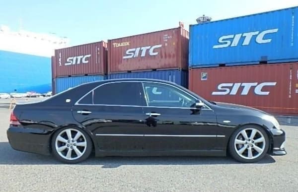 2007 Toyota Crown JDM car for sale — photo 4 of 6