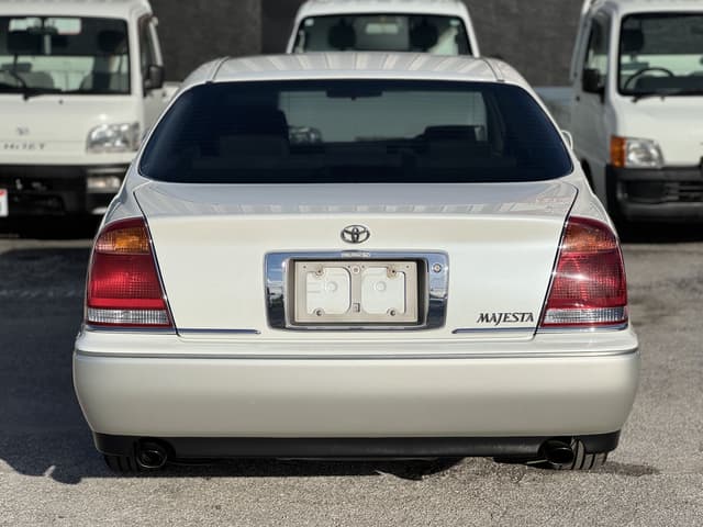 1999 Toyota Majesta JDM car for sale — photo 13 of 24