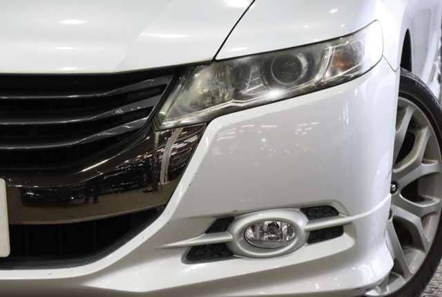 2011 Honda Odyssey JDM car for sale — photo 8 of 12