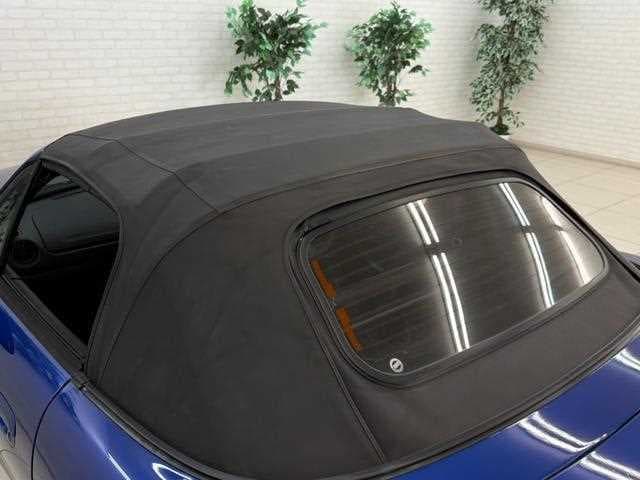 2000 Mazda Roadster (Eunos Roadster / MX-5) JDM car for sale — photo 14 of 16