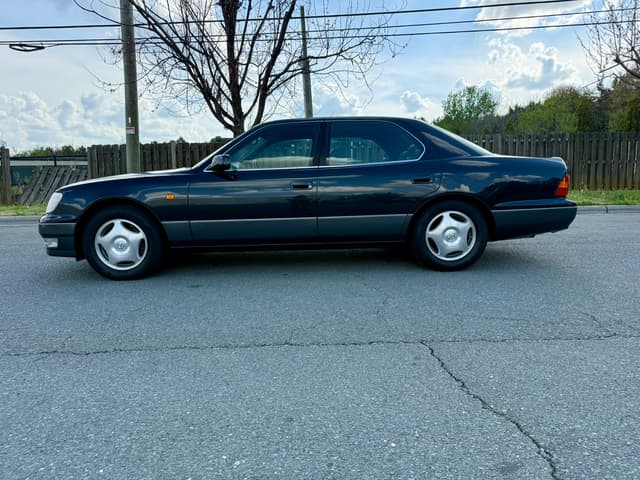 1997 Toyota Celsior JDM car for sale — photo 4 of 13