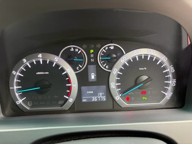 2010 Toyota Vellfire JDM car for sale — photo 19 of 23