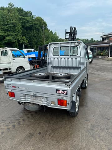 2001 Daihatsu Hijet JDM car for sale — photo 6 of 11