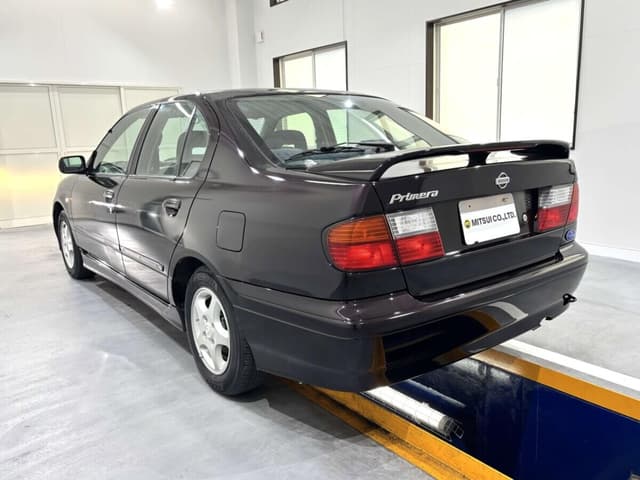 1998 Nissan Primera JDM car for sale — photo 4 of 10