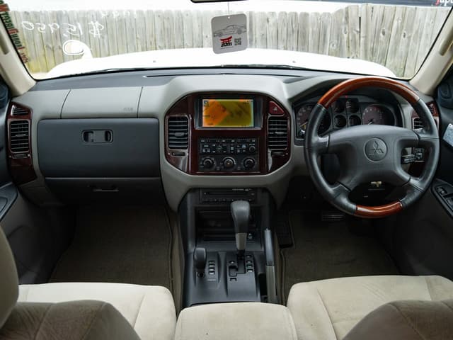 1999 Mitsubishi Pajero JDM car for sale — photo 11 of 16