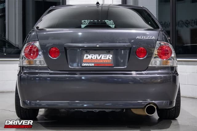 1999 Toyota Altezza JDM car for sale — photo 9 of 25