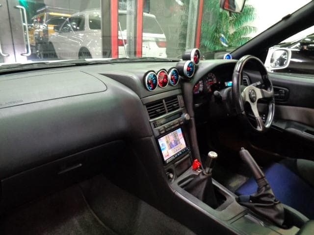 1998 Nissan Skyline JDM car for sale — photo 11 of 21