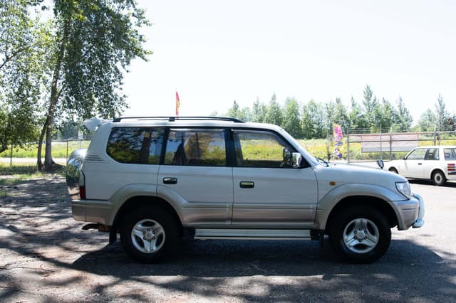 2001 Toyota Land Cruiser Prado JDM car for sale — photo 7 of 21