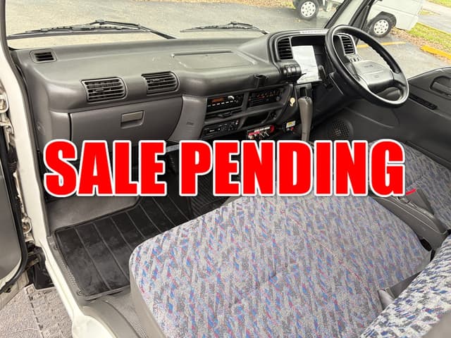 2000 Isuzu Elf JDM car for sale — photo 15 of 20