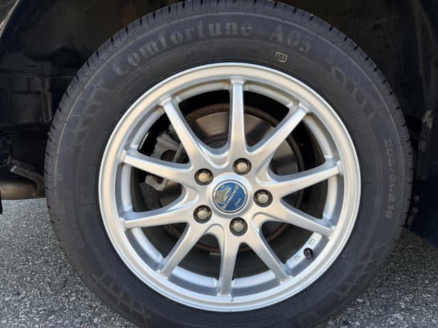 2010 Honda Stepwagon JDM car for sale — photo 16 of 19