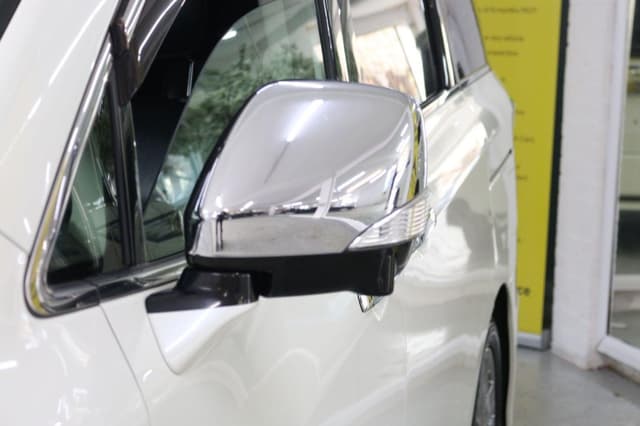 2010 Nissan Elgrand JDM car for sale — photo 25 of 25