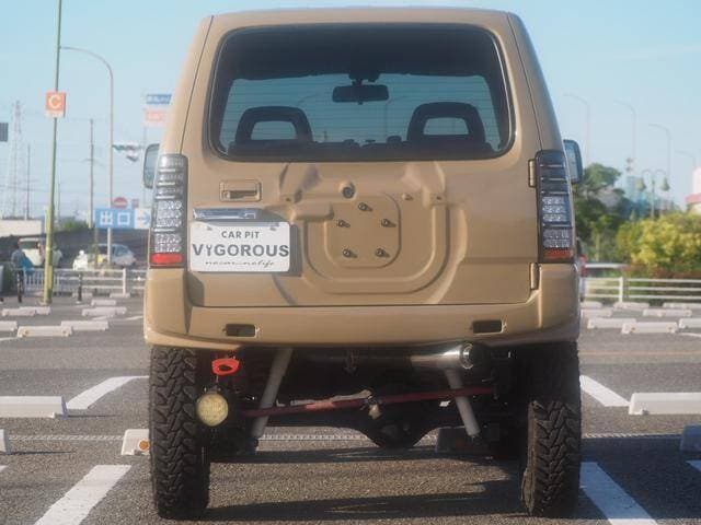1999 Suzuki Jimny JDM car for sale — photo 5 of 20