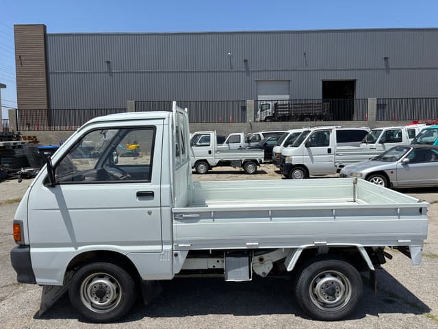 1992 Daihatsu Hijet JDM car for sale — photo 6 of 10
