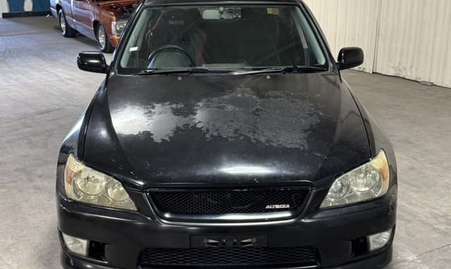 1998 Toyota Altezza JDM car for sale — photo 11 of 25