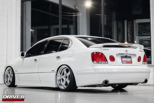 2000 Toyota Aristo JDM car for sale — photo 8 of 25