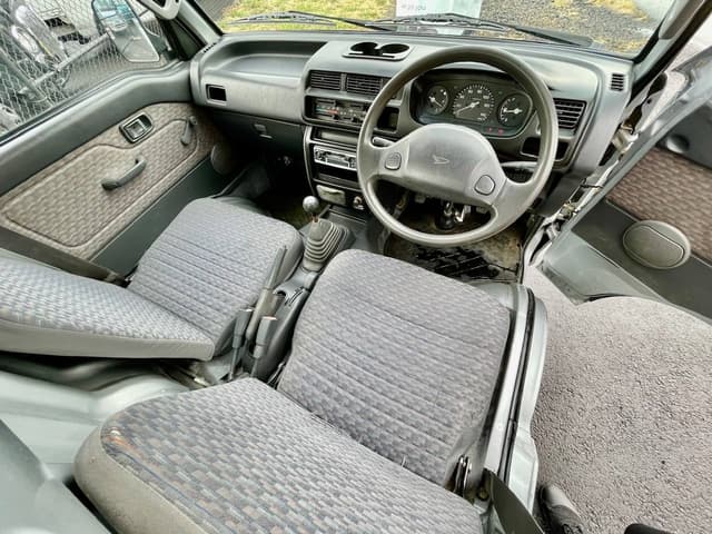 1999 Daihatsu Hijet JDM car for sale — photo 16 of 25