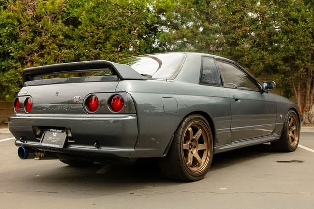 1990 Nissan Skyline JDM car for sale — photo 13 of 25