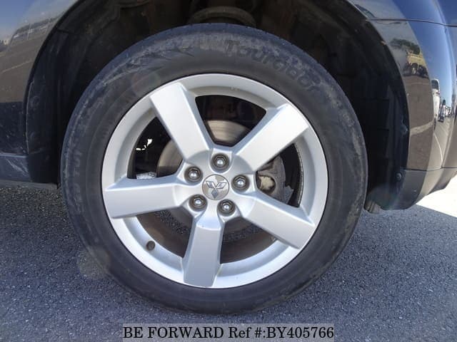 2006 Mitsubishi Outlander JDM car for sale — photo 12 of 25