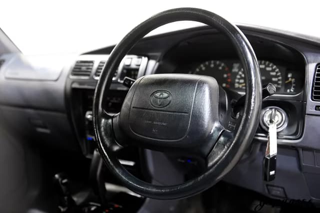 1996 Toyota Hilux JDM car for sale — photo 11 of 25