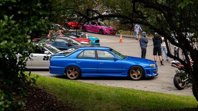 1998 Nissan Skyline JDM car for sale — photo 6 of 15