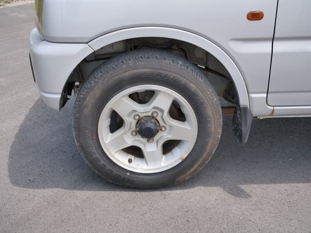 1999 Suzuki Jimny JDM car for sale — photo 19 of 25