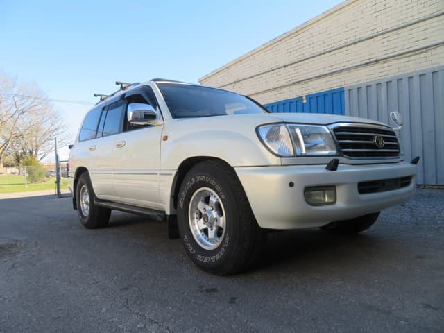 1999 Toyota Land Cruiser JDM car for sale — photo 2 of 3