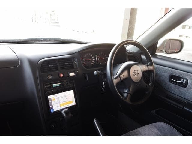 1997 Nissan Skyline JDM car for sale — photo 7 of 20