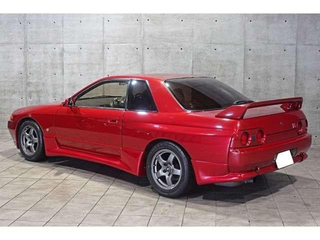 1991 Nissan Skyline JDM car for sale — photo 2 of 18