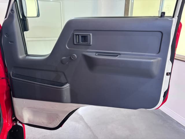 2000 Toyota Dyna JDM car for sale — photo 19 of 25