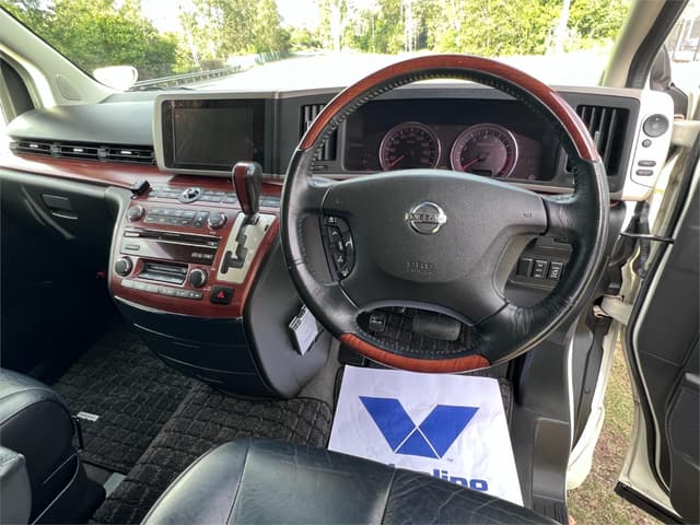 2007 Nissan Elgrand JDM car for sale — photo 12 of 16
