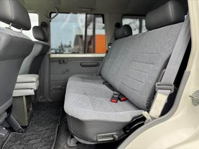 2000 Toyota Land Cruiser JDM car for sale — photo 11 of 15