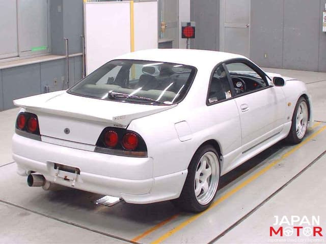 1995 Nissan Skyline JDM car for sale — photo 2 of 13