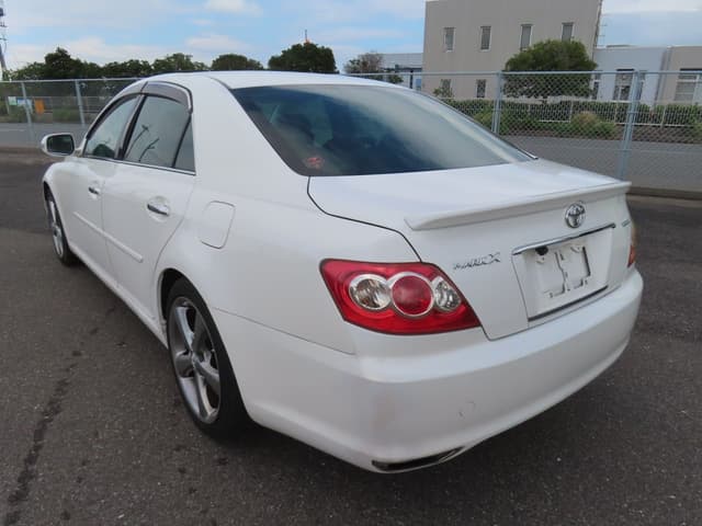 2009 Toyota Mark X JDM car for sale — photo 3 of 25