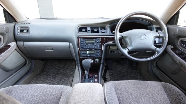 1998 Toyota Mark II JDM car for sale — photo 9 of 12