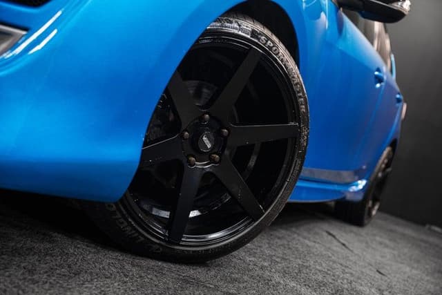 2009 Mazda Axela JDM car for sale — photo 3 of 20