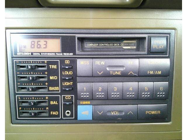 1990 Mitsubishi Pajero JDM car for sale — photo 5 of 20